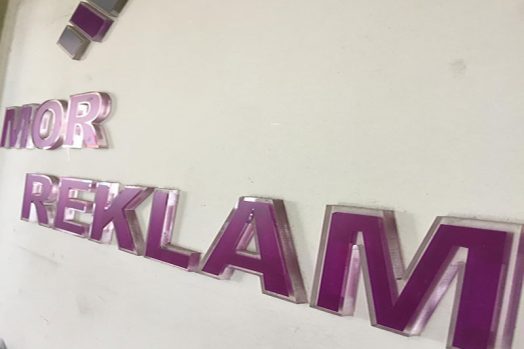 Pleksi Lazer Logo İşleme